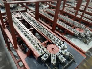 Machine <span class=keywords><strong>de</strong></span> soufflage semi-automatique pour bouteilles PET, 2 cavités, commande PLC, pour la production <span class=keywords><strong>de</strong></span> bouteilles <span class=keywords><strong>de</strong></span> 50 ml à 2 L - Product Image 2