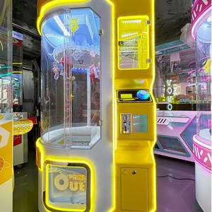 La Nueva Máquina Transparente de Pinzas para Peluches y Regalos, con Sistema de Monedas - Product Image 5