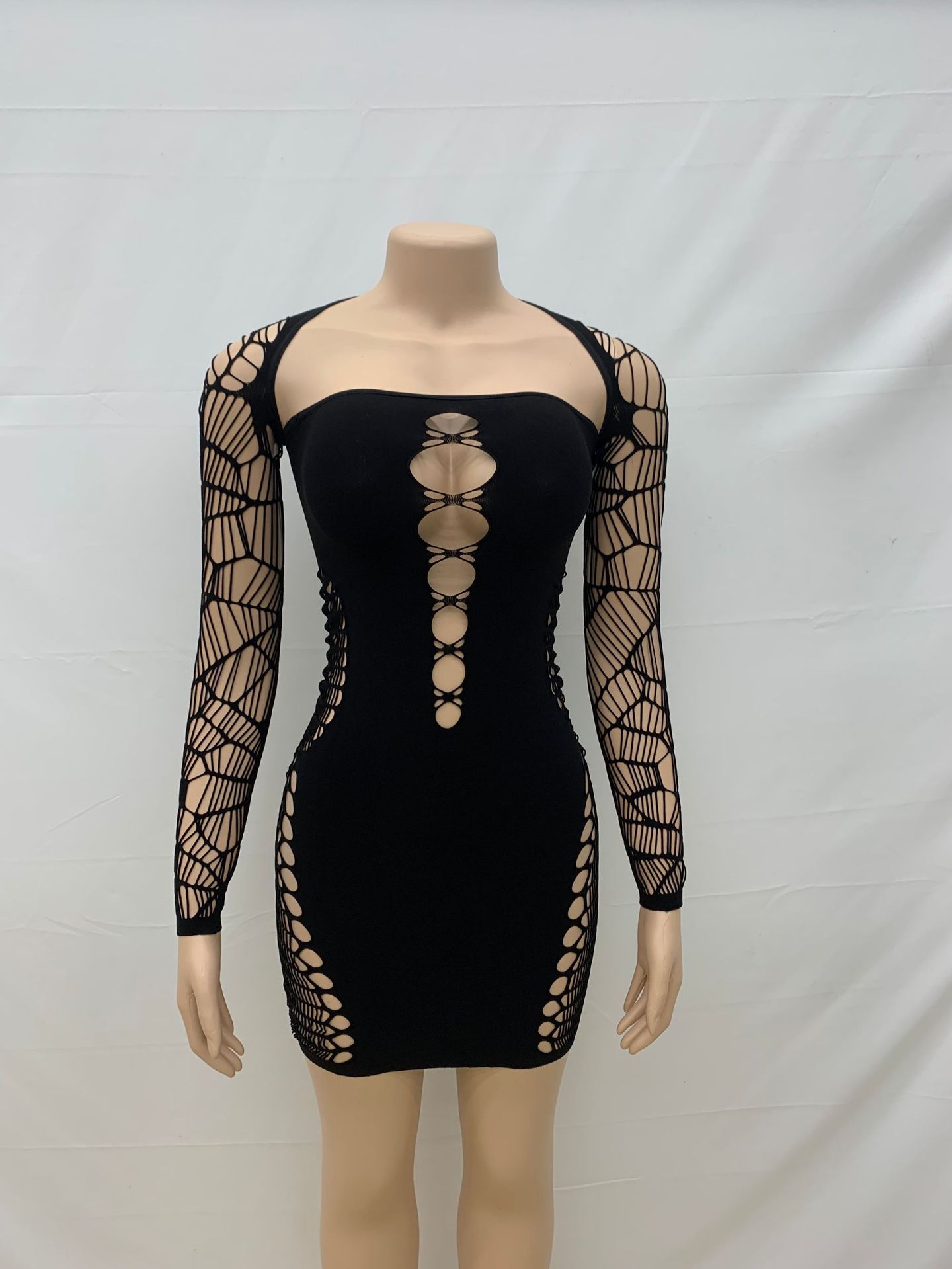Vestido con agujeros negros Ropa de mujer elegante y sexy