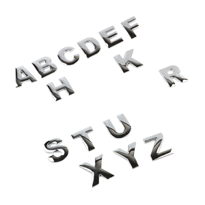Autocollants de voiture 3D en métal personnalisés de 25 mm et 45 mm de hauteur, lettres et chiffres pour la décoration du coffre/du hayon avec garantie d'un an, badge de luxe - Product Image 1