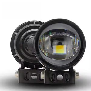 Phare de moto LED haute puissance 6000K 1SMD H4 30W 3000LM avec ajustement universel - Product Image 2