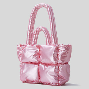 <span class=keywords><strong>Bolsos</strong></span> <span class=keywords><strong>de</strong></span> Mano Acolchados <span class=keywords><strong>de</strong></span> Nailon Suave <span class=keywords><strong>de</strong></span> Moda <span class=keywords><strong>de</strong></span> Lujo para Mujer con Logotipo Personalizado, <span class=keywords><strong>Bolsos</strong></span> <span class=keywords><strong>de</strong></span> Hombro Acolchados para Invierno - Product Image 1