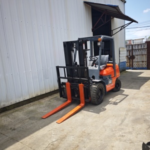 Low Price Toyota Dual-fuel FD30 3Tons Gasoline LPG <b>Forklift</b> Used Mini 3 Stage Mast Diesel <b>Forklift</b> with Attachement - Product Image 4