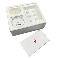 Boîte cadeau durable en pâte à papier avec insert en pâte à papier blanche imprimée sur mesure et moules intérieurs en pâte à papier, conception gratuite