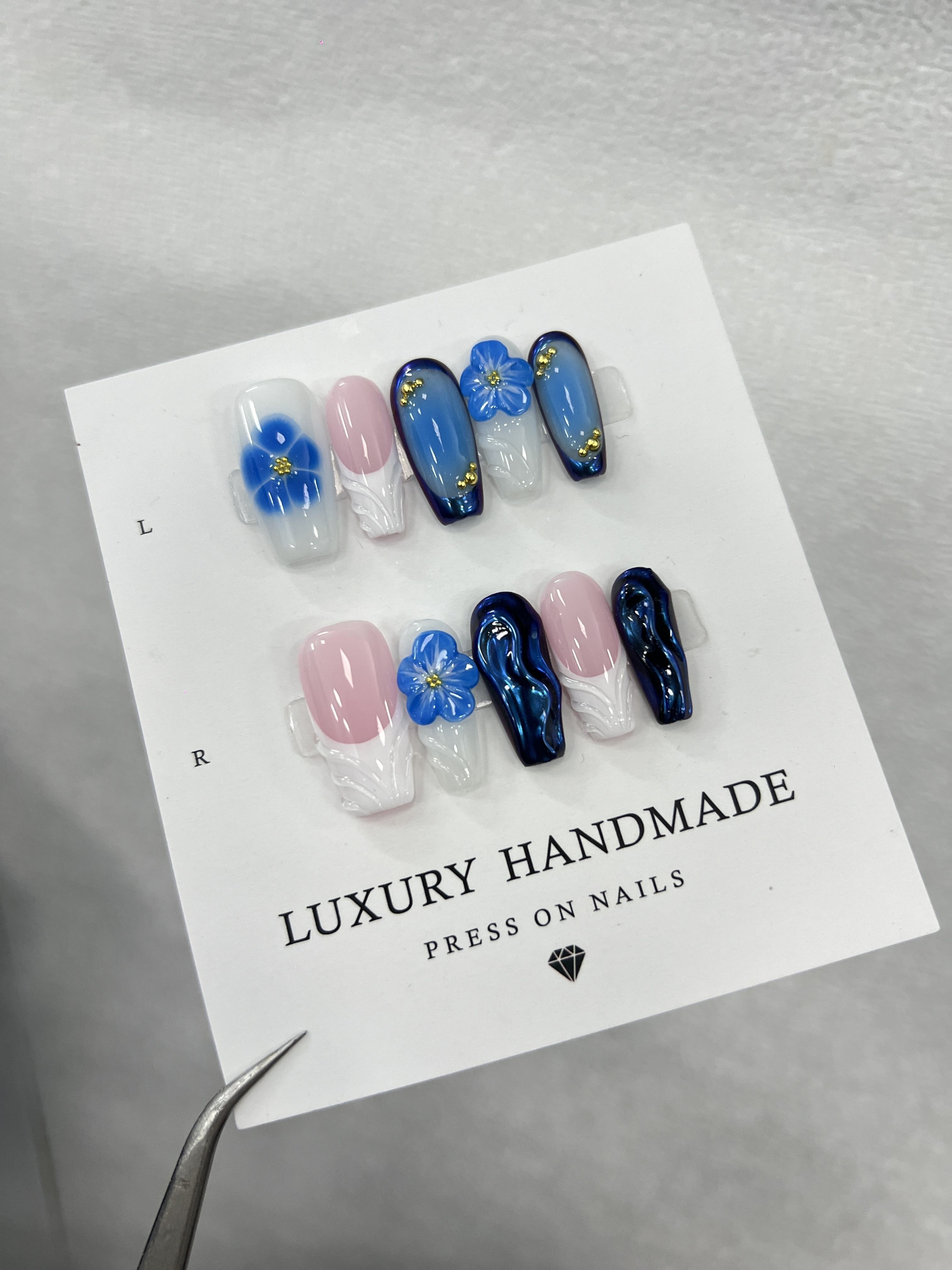 Wholesale 10pcs Hand Painted Gel Press Nails Beautiful Luxury Handmade Acrylic Nails Press on High Quality