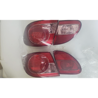 2003-2006 Feux arrière pour Toyota Corolla Feux arrière Feu de freinage rouge sans ampoule