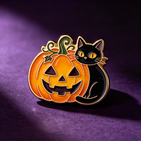 En gros, Broche de revers en émail souple, thème Halloween (Citrouille, Lanterne, Fantôme), style dessin animé amusant, thème horreur, avec carte de support et logo personnalisé