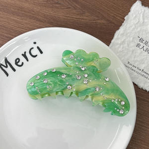 Pince à cheveux en acétate de haute qualité, couleurs mélangées, design requin avec strass, outil de coiffure tempéré - Product Image 4