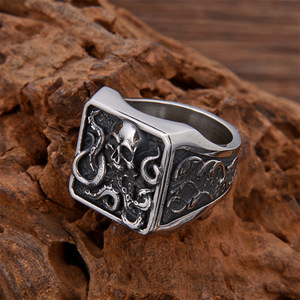 Anello da Uomo OEM in Acciaio Inossidabile Stile Retrò Classico con Teschio di Polpo Rosa, Vintage e di Tendenza, con Faccia di Fantasma - Product Image 3
