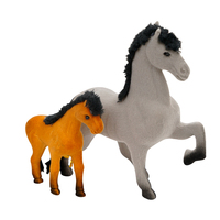 BEFLY Figurine de Cheval en PVC Floqué, Série Animaux de la Ferme, Décoration de Table Artisanale, Jouet en Plastique Certifié Sûr, Présenté en Boîte Colorée Stable