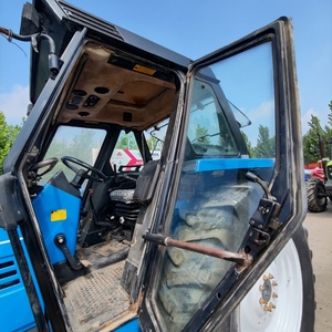Rentable 6 cilindros usado compacto <span class=keywords><strong>Fiat</strong></span> New Holland 110-90 tractor para la Agricultura usado <span class=keywords><strong>venta</strong></span> - Product Image 4