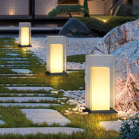 Nouvelle lampe de sol LED de style chinois, indice de protection IP65, lampe de jardin moderne pour l'extérieur avec une ambiance crémeuse pour la décoration de la cour résidentielle