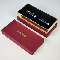 Boîte à stylo en papier rigide rouge en gros avec doublure intérieure en velours noir, finition artisanale de qualité supérieure, logo personnalisé, étui de rangement pour un seul stylo, idéal comme cadeau