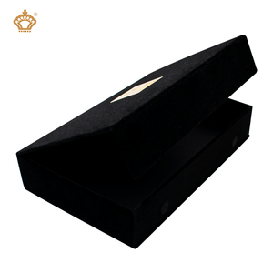 Luxury Custom High Quality Black Velvet Packaging Gift Boxes With Gold Metal Plate Logo