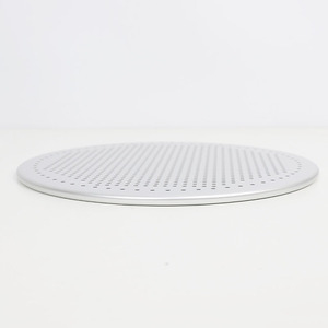 Plateau en aluminium rond perforé Plateau de cuisson pour pizza <span class=keywords><strong>Plaque</strong></span> à pizza en croûte croustillante avec trous - Product Image 6