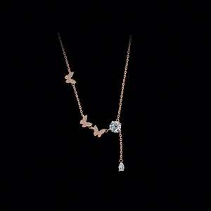 Collier en argent sterling S925 avec pendentif papillon en moissanite - Product Image 5