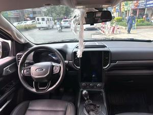 Ford Ranger : Né pour l'aventure, conçu pour voyager. L'âme du <span class=keywords><strong>chevalier</strong></span> <span class=keywords><strong>errant</strong></span> rencontre la capacité d'adaptation sans compromis. - Product Image 3