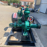Une pompe haute pression de 3 pouces avec une portée de 80 mètres est utilisée pour l'irrigation dans les fermes avec des canons à eau