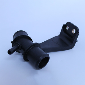 Connecteur de tuyau de filtre à air Toyota Corolla 16577-22040 pour remplacer et réparer les tuyaux de liquide de refroidissement - Product Image 2
