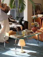 Table basse moderne en verre trempé de style nordique avec structure en acier pour salon, mobilier de maison, design minimaliste durable pour villa