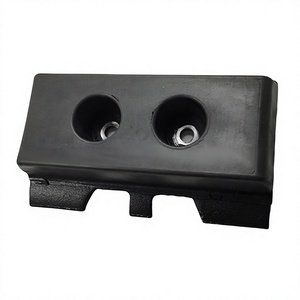 Almohadillas de goma de repuesto de 300 mm negras de alta resistencia para pavimentadoras de asfalto con motor Kubota, garantía de 12 meses, 2000 horas de uso, bajo consumo. - Product Image 3