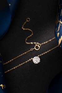 จี้เพชรทรงกลมเจียระไนแบบบริลเลียนท์ 1.05 กะรัต ทองคำแท้ 14K สีเหลืองทอง คลาสสิก |   เพชรทรงกลมเจียระไนแบบบริลเลียนท์ที่ได้รับการรับรองจาก IGI - Product Image 4