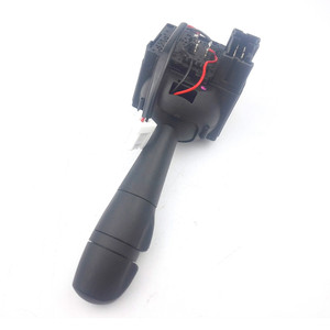 Interruttore di Controllo Indicatori di Direzione con Luce Fendinebbia Anteriore Pronto per la Spedizione all'Ingrosso per 255403601R 8201167977 255409836R - Product Image 2