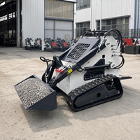 Mini-chargeuse compacte sur chenilles hydraulique avec moteur diesel Kohler, 360 kg - 380 kg, avec chargeur frontal et broyeur pour utilisation en verger