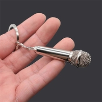 Porte-clés micro hip-hop en métal pour femmes hommes mini-microphone porte-clés porte-clés voiture drôle chanteur cadeaux sac à main accessoires