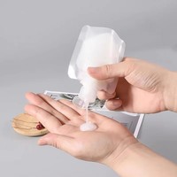 Sachets d'emballage cosmétique durables en PE de qualité alimentaire, imprimés par gravure, avec petite emboutisse à bec verseur, pour lotion, crème visage, perruques et soins de la peau