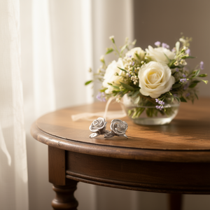 Orecchini in lega a forma di rosa color oro rosa, romantici, da indossare tutti i giorni, gioielli unisex da regalo - Product Image 2