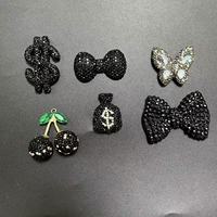 Décoration de coque de téléphone de luxe faite à la main, style salon, avec breloques Bling Diamant, Sac d'argent, Nœud, Lèvre, Cœur, Fleur, de créateur, pour loisirs créatifs DIY