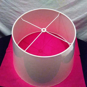 Abat-jour cylindrique en tissu rose Shine Enterprises, design contemporain, installation facile, accessoire de lampe avec raccords Harp - Product Image 1