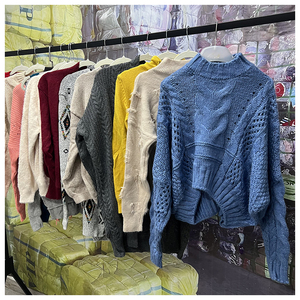 Vente en gros en usine de vêtements mélangés de haute qualité Ballots de <span class=keywords><strong>pull</strong></span> en pierre d'Islande, vente directe d'usine Meilleur prix de <span class=keywords><strong>pull</strong></span> en laine pour femmes - Product Image 6