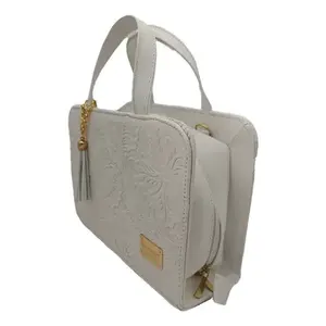 Sac fourre-tout en cuir de vachette blanc Fana Patricia, grande capacité, motif demi-lune, sangle à chaîne décorée, pompon, décontracté, pour femmes - Product Image 1