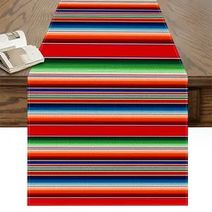 התאמה אישית של כל דפוס בד שולחן דקורטיבי בסגנון פס בצבע מקסיקני רץ מבודד חום ונגד התכלות