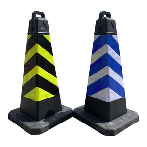 Cône de signalisation routière prismatique haute intensité 750 mm à base carrée, cône de sécurité pour zone de construction, matériau plastique IP65 - Product Image 3