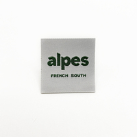 Étiquettes tissées personnalisées pour vêtements, étiquettes d'entretien, bord coupé au laser, pliage des extrémités, logo personnalisé, taille, étiquette tissée lavable
