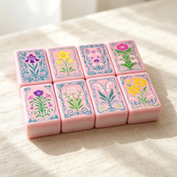 Jeu de Mahjong transfrontalier de style européen et américain pour 4 joueurs ; Tuiles en acrylique à quatre couches et blocs de couleur, mélangeées à la main aux États-Unis, avec boîte en carton