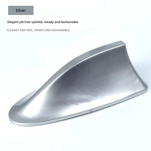 Decoración <span class=keywords><strong>de</strong></span> coche Diseño aerodinámico Modelado Antena <span class=keywords><strong>de</strong></span> aleta <span class=keywords><strong>de</strong></span> tiburón Señal <span class=keywords><strong>de</strong></span> antena trasera <span class=keywords><strong>de</strong></span> techo Múltiples colores están disponibles Universal - Product Image 2