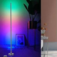Lampadaire d'angle LED RGBW intelligent avec télécommande pour décoration de salon - Vente en gros usine