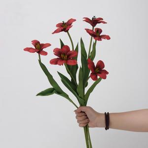 Fleurs artificielles en latex série rouge, toucher réel et sensation humide, plusieurs designs, vente en gros 2026, pour décoration de mariage et de la Saint-Valentin - Product Image 3