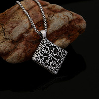 Vente en gros personnalisée Viking Nordic Rune Amulette Pendentif Vintage en acier inoxydable Collier pour hommes Bijoux