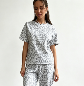 <span class=keywords><strong>Pigiama</strong></span> Estivo da Donna in Poliestere Traspirante 2026 Nuovo Bestseller per Esportazione Transfrontaliera Set Casual Semplice con Stampa Leopardata per Ragazze ODM XL - Product Image 6