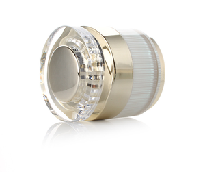 Zoll-Logo Vertikale Linien in Flaschen körper Luxus Champagner Acryl Kosmetik verpackungs flasche Kosmetik lotion Airless Flaschen - Product Image 5