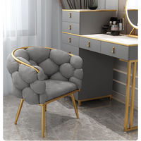 Nouveau Design Velours Beige Tufté Minimaliste Restaurant Velours Chaise Manucure Maquillage Chaise À Manger
