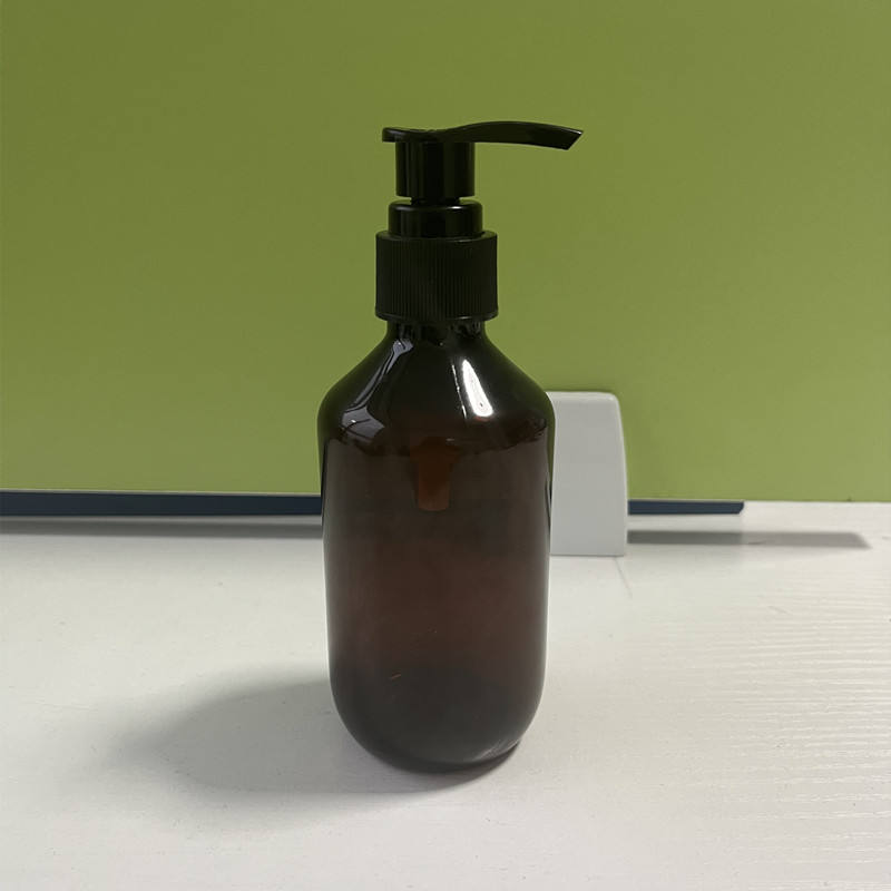 Bouteille ambrée (sans pompe)