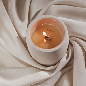 AIKUN Fabricant de bougies parfumées en cire de soja dans des pots en céramique personnalisés pour la maison, la salle de bain, le yoga, la méditation - Product Image 2