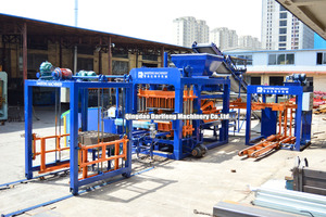 Machine à fabriquer des blocs de béton QT6-15, machine à fabriquer des briques en ciment, machine à poser des briques, <span class=keywords><strong>prix</strong></span> de la machine à fabriquer des blocs de béton - Product Image 2