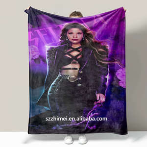 بطانية سيلينا مخصصة بتصميم عصري جديد لعام 2024، بطانية ناعمة من الفلانيل - Product Image 3